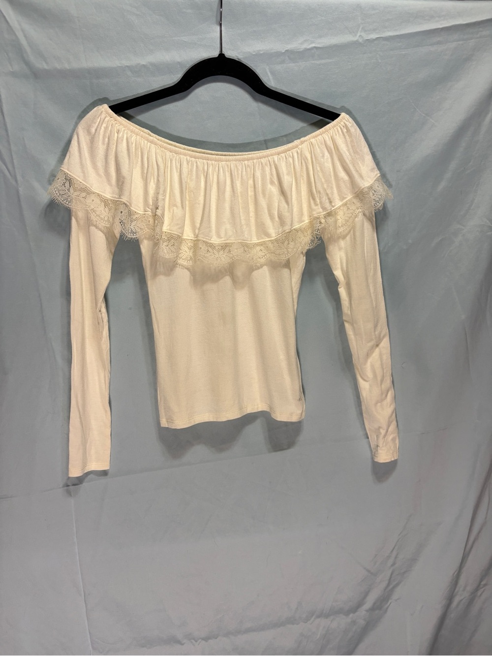 Vintage Hollister Ivory Off-Shoulder Lace-Trim Top